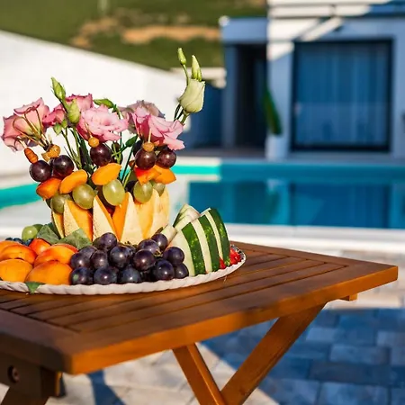 Del Sol Villa *